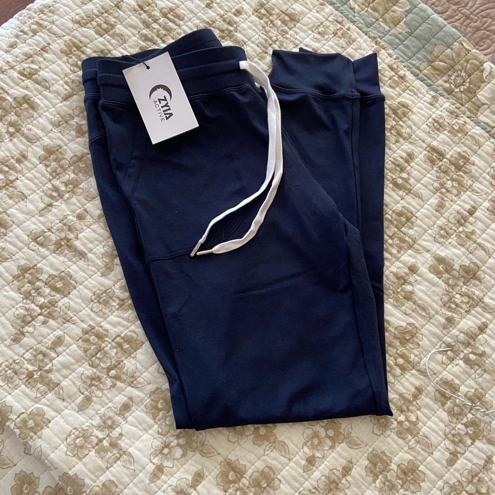 Zyia cozy joggers